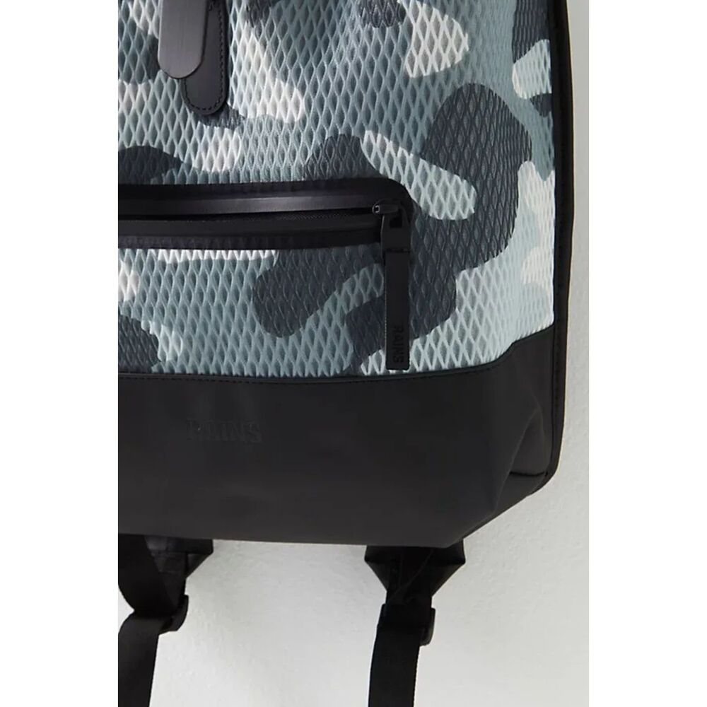 Rolltop Rucksack‎ Mesh Backpack | Ret: $155 - Picture 4 of 4